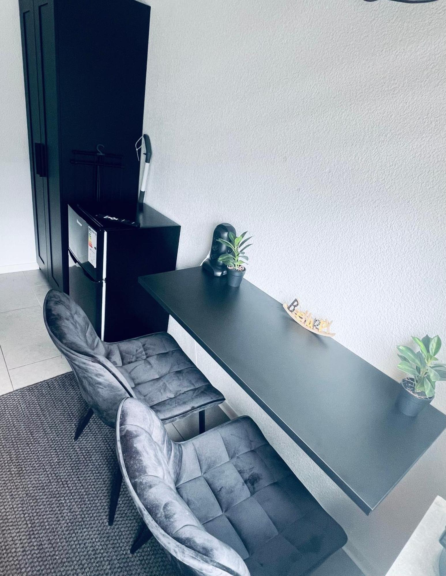 Traumhaftes 1-Zi Apartment Mit Gartennutzung Naehe Krefeld Hbf Ngoại thất bức ảnh